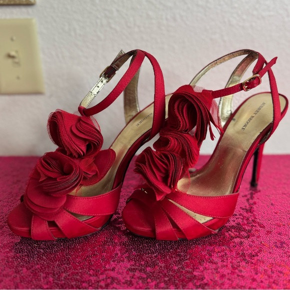 AUDREY BROOKE Scarlet Red Heels, Rose Accents 🌹 (Size 8.5) - Picture 4 of 11